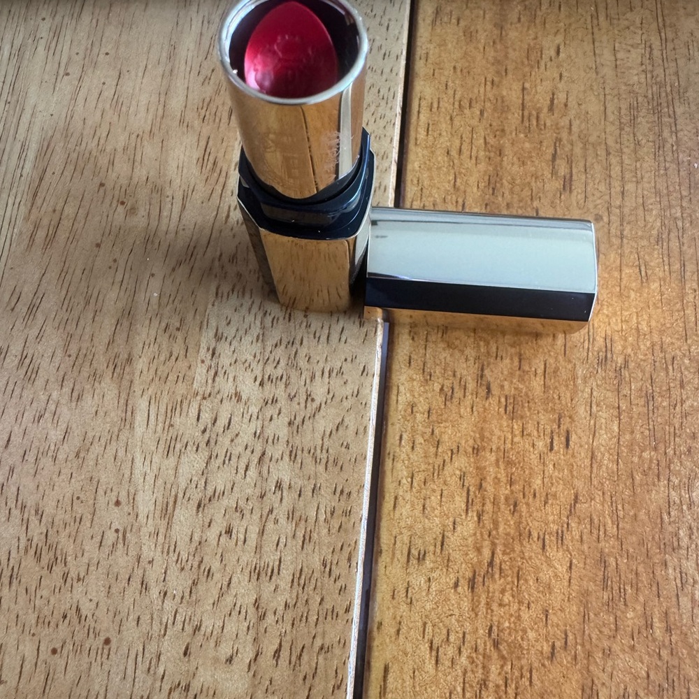 Bobbi Brown Red Lipstick